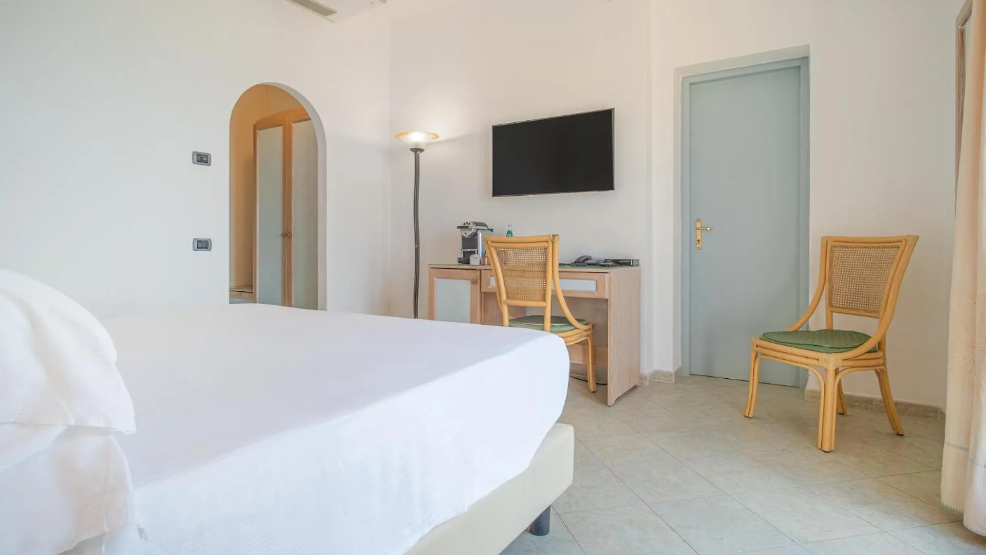****  Felix Hotels - Hotel La Baja Santa Caterina Di Pittinuri  Italy